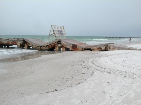 middle-pier-cortez-2778 Middle pier, Cortez Beach, January 2008. It was in pretty bad shape a year ago when I took this photo.
